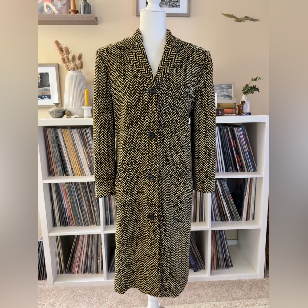 Vintage Versus Versace Women’s Size 12 (32/46) Black and Gold Houndstooth Coat